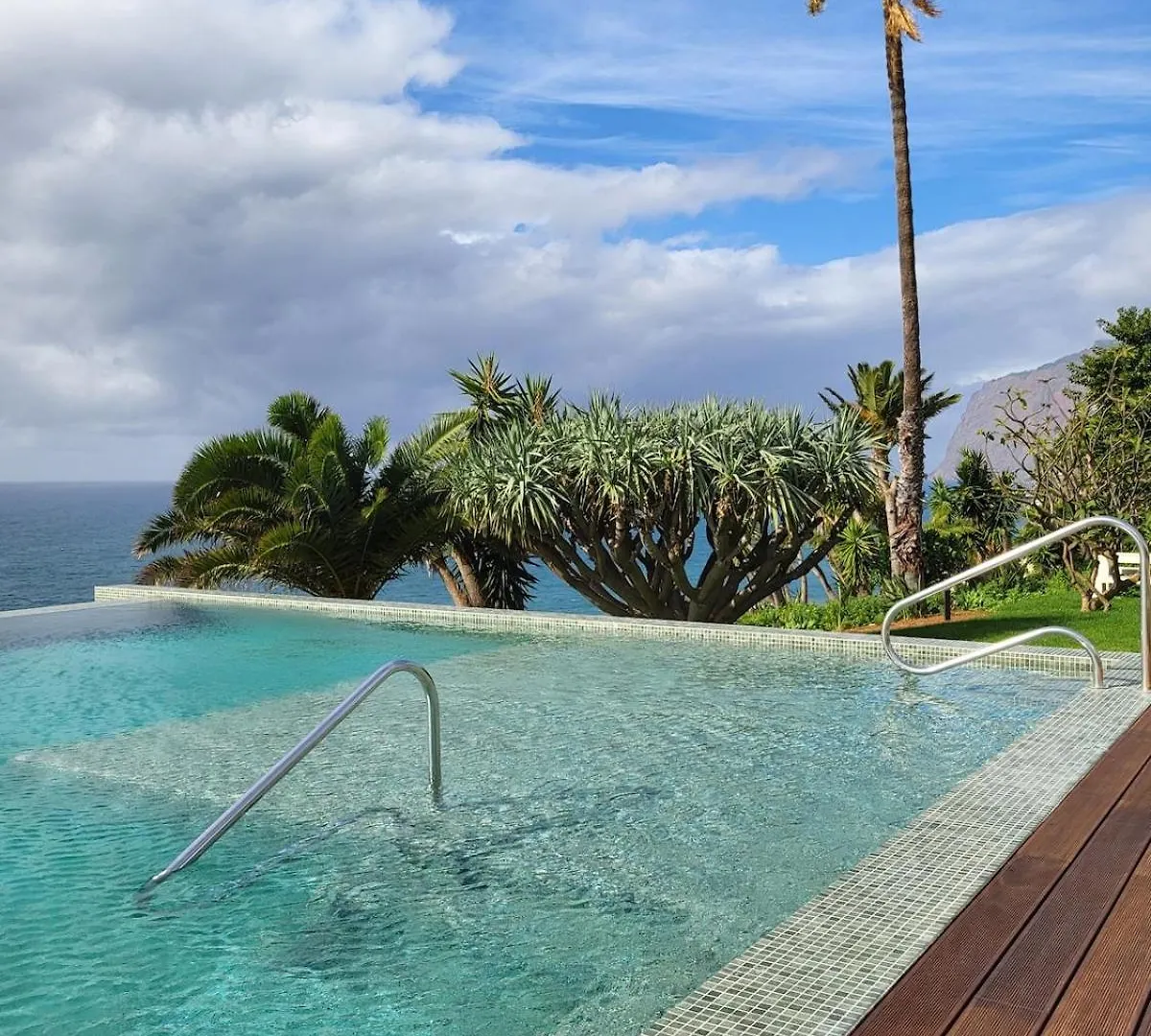 Design Suite At Formosa Beach Funchal