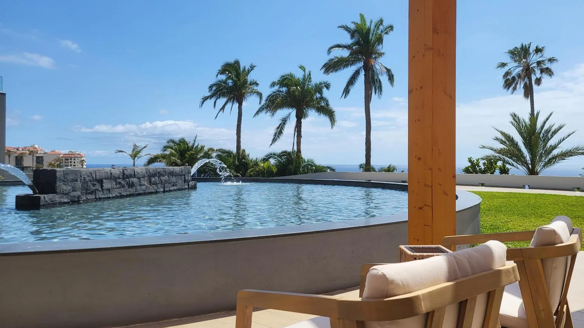 Design Suite At Formosa Beach フンシャル アパート
